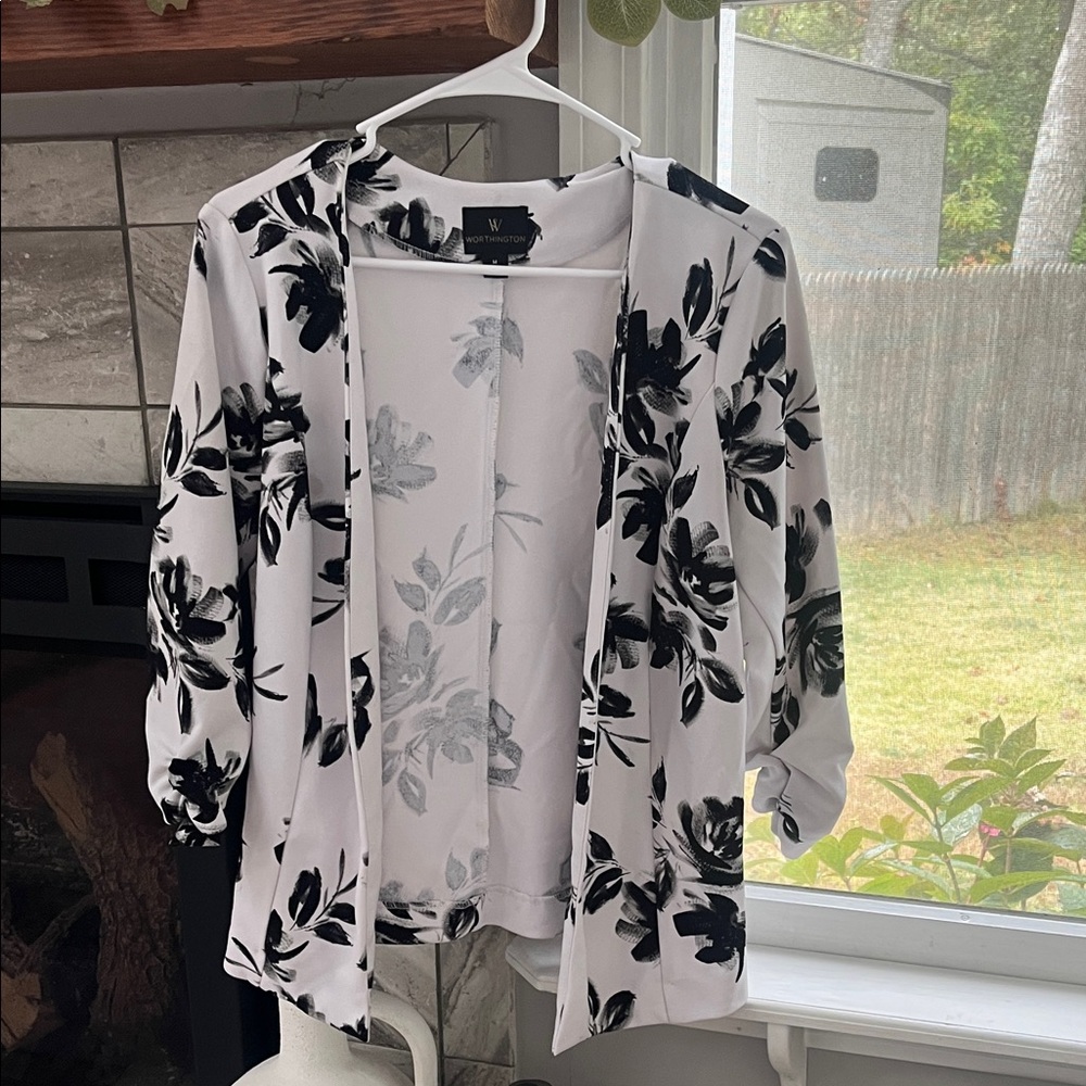 Worthington Black and White Floral Cardigan